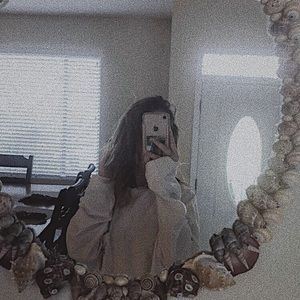 Meet your Posher, Lizzy